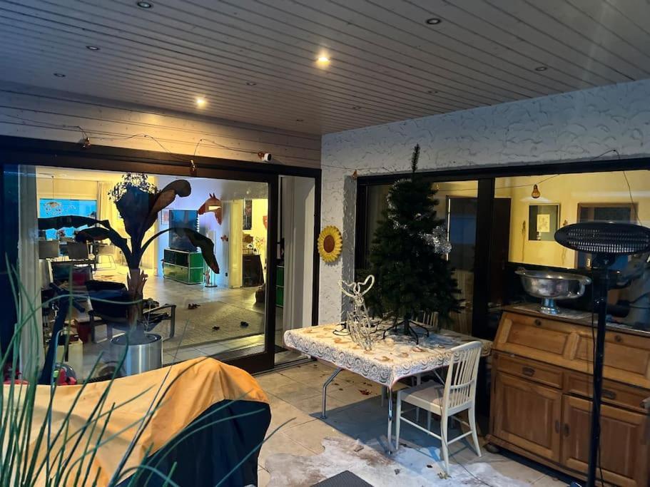 Villa Casa Blanca Mit Privatem Schwimmbad 26 Grad Und Sauna Duisburg Ngoại thất bức ảnh