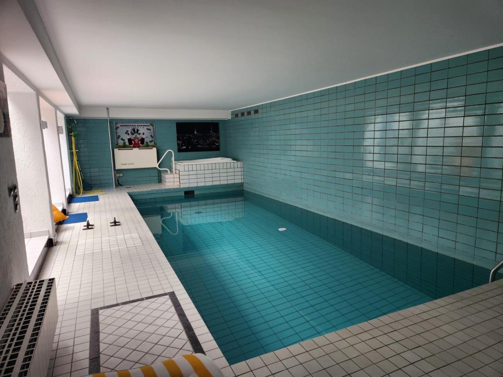 Villa Casa Blanca Mit Privatem Schwimmbad 26 Grad Und Sauna Duisburg Ngoại thất bức ảnh