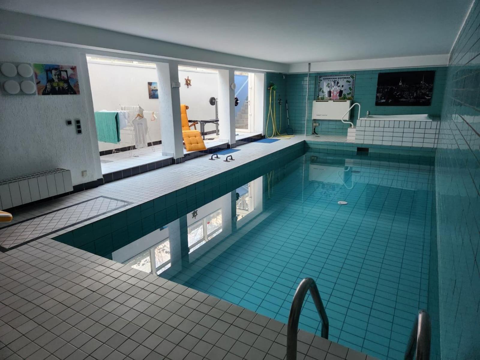 Villa Casa Blanca Mit Privatem Schwimmbad 26 Grad Und Sauna Duisburg Ngoại thất bức ảnh
