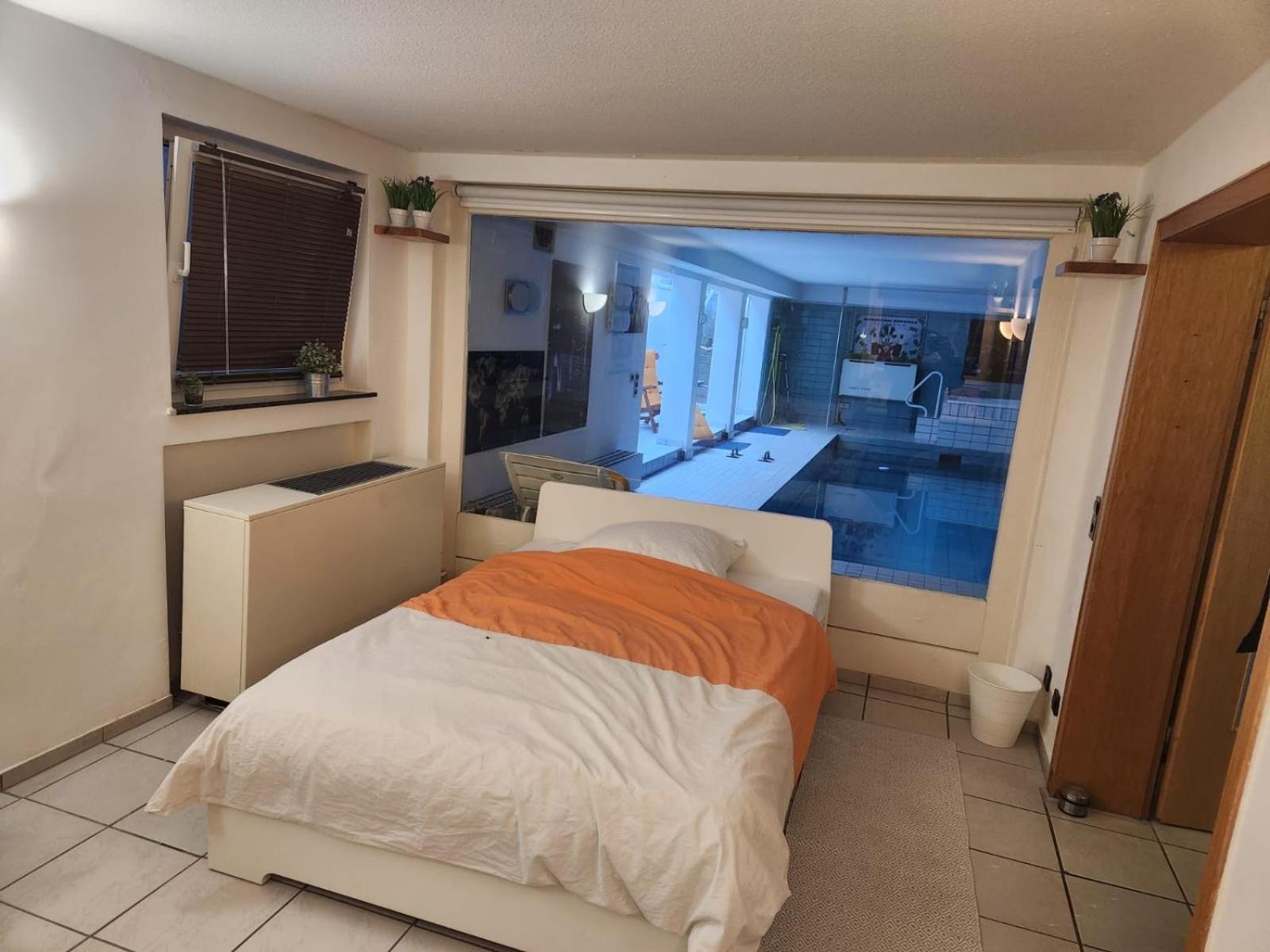 Villa Casa Blanca Mit Privatem Schwimmbad 26 Grad Und Sauna Duisburg Ngoại thất bức ảnh